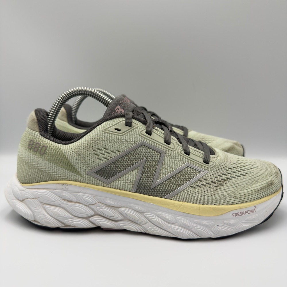 New Balance Fresh Foam 880 Womens Size 8 Running Shoes W880G12 Sage Green